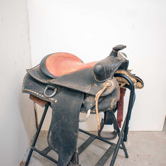 Used 15.5" Non-Rider Decor Only Saddle Sale Barn misc