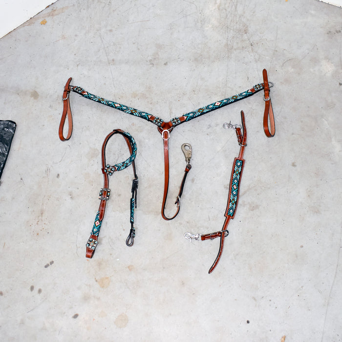 Like NEW Showman Breast Collar With One Ear Headstall Sale Barn Showman