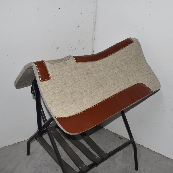 NEW Teskey's Tan All Around Wool Saddle Pad