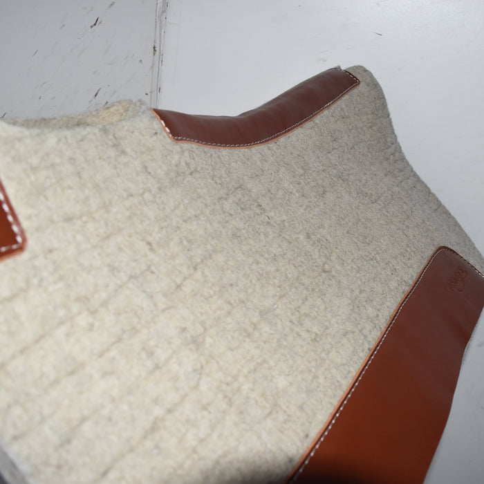 NEW Teskey's Tan All Around Wool Saddle Pad