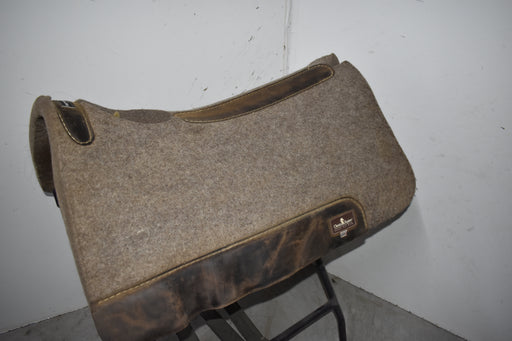 Used Classic Equine Wool Felt Saddle Pad Sale Barn Classic Equine