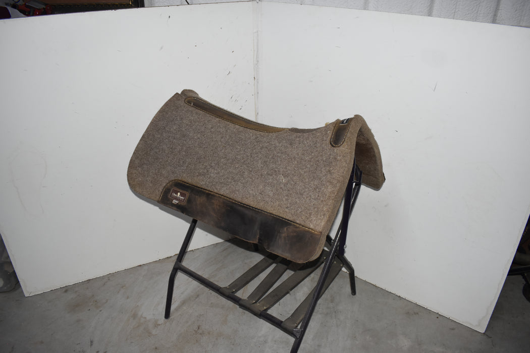 Used Classic Equine Wool Felt Saddle Pad