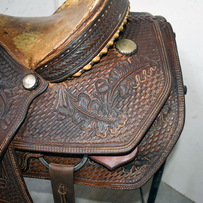 Used 13.5" Rider Saddle Sale Barn misc