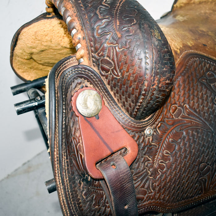 Used 13.5" Rider Saddle Sale Barn misc