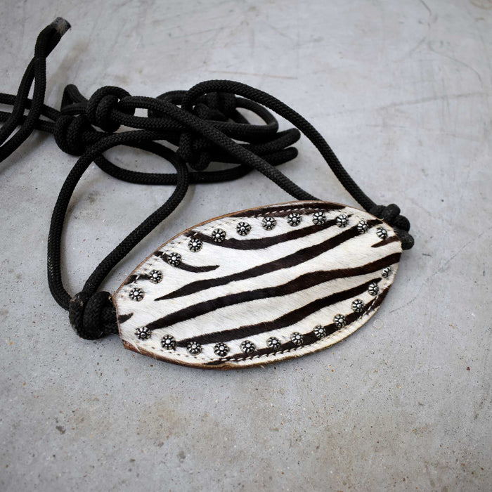 Used Rhinestone Zebra Breast Collar With Matching Noseband Rope Halter & One Ear Headstall Sale Barn misc