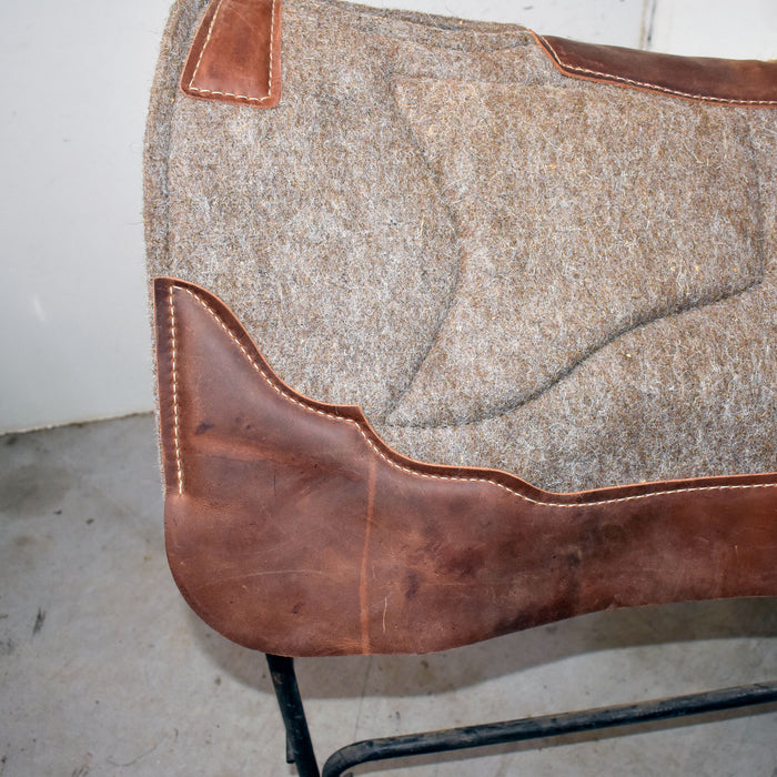 Lightly Used Weaver Synergy Saddle Pad Sale Barn Weaver