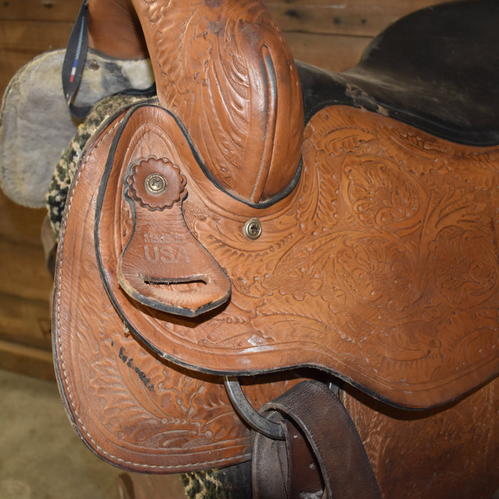 Used 15.5" Non-Rider Saddle Sale Barn misc