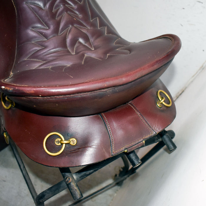 Used 17" English Rider Saddle Sale Barn misc