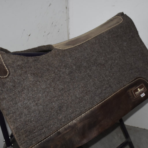 Used Classic Equine Wool Felt Saddle Pad Sale Barn Classic Equine