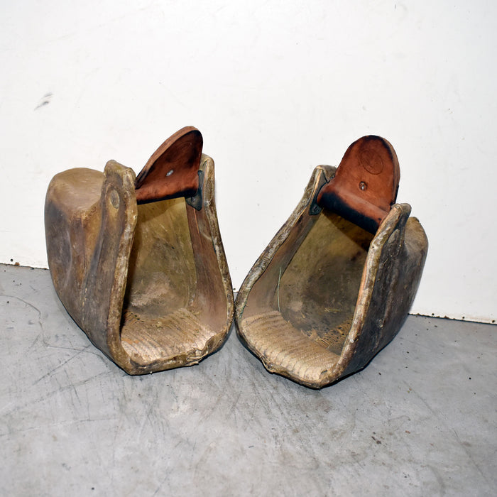 Used Tapaderos Sale Barn misc