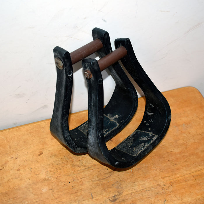 Used Plastic Stirrups Sale Barn Misc