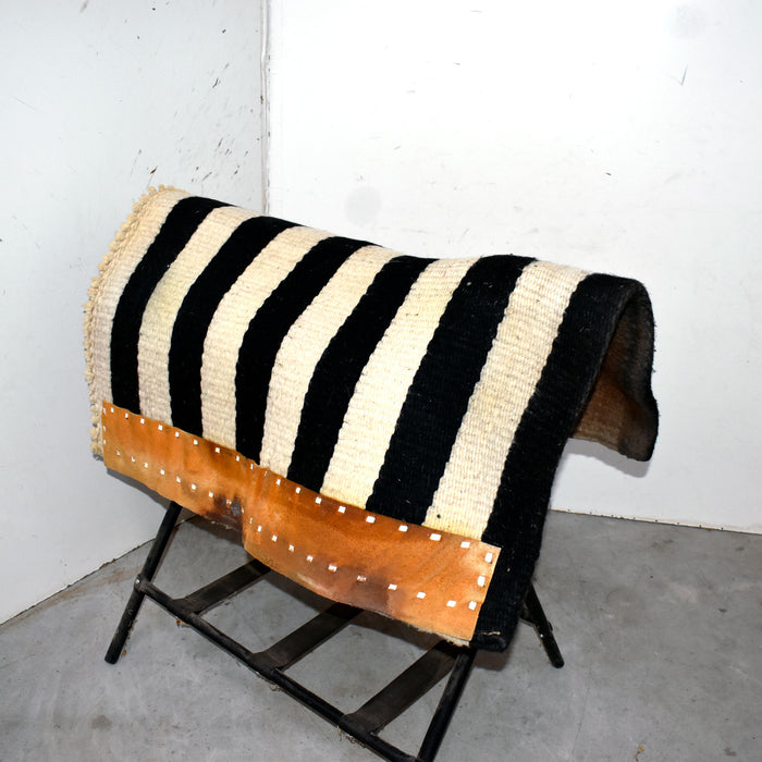 Used Black/ White Striped Saddle Blanket Sale Barn Misc