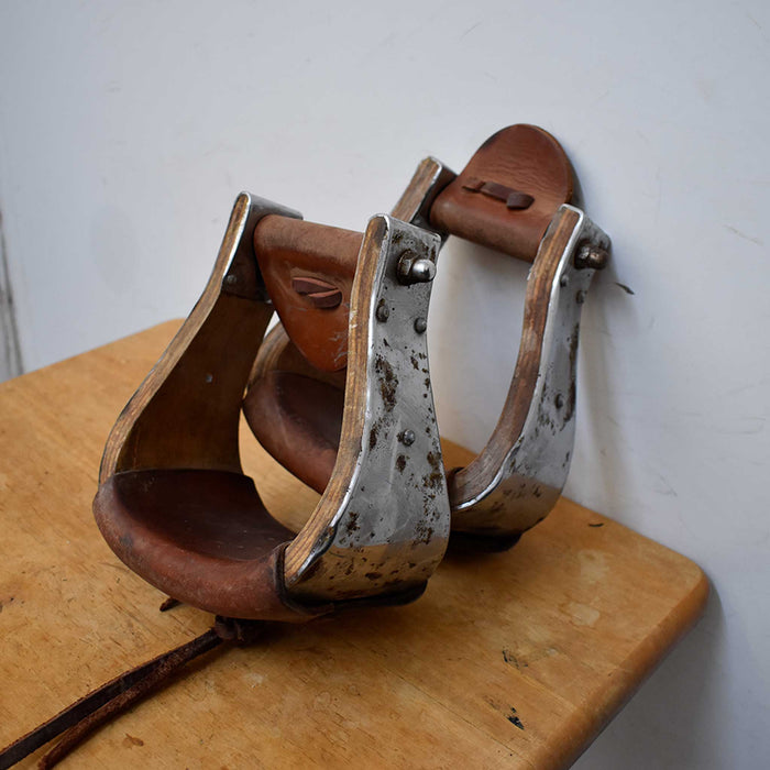 Used Monel Wooden Stirrups Sale Barn Misc