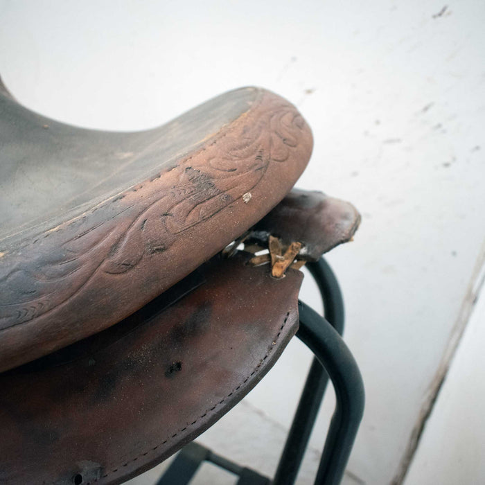 Used 15" Rogers Saddlery Non-Rider Decor Only Saddle Sale Barn Rogers Saddlery