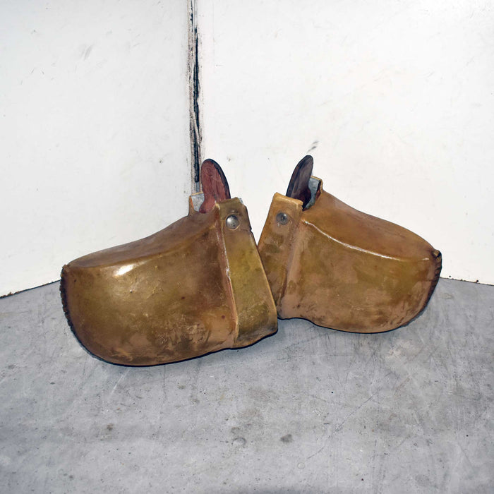 Used Tapaderos Sale Barn MISC