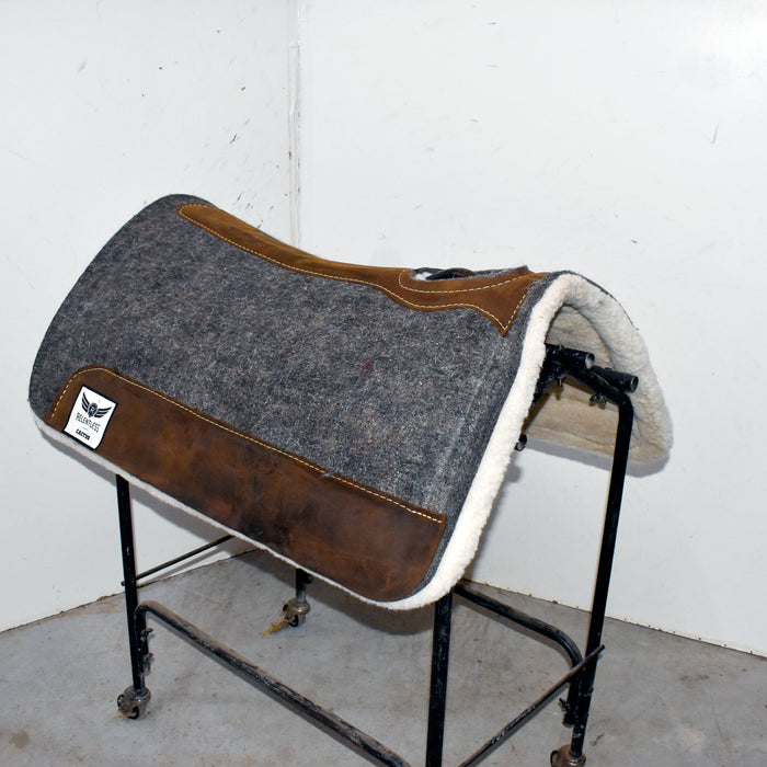 Used Relentless Saddle Pad Sale Barn RELENTLESS
