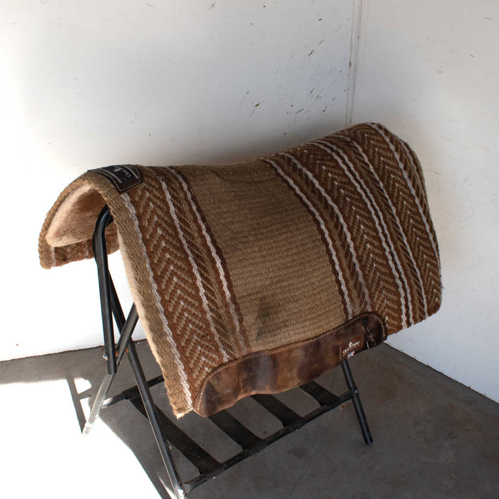 Used Classic Equine Saddle Pad Sale Barn Classic Equine