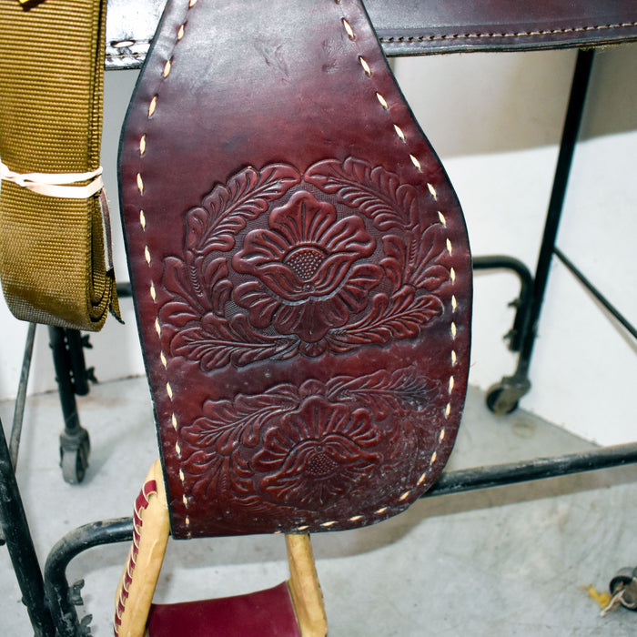 Used 16" Rider Saddle Sale Barn misc