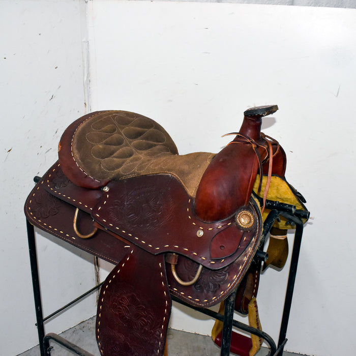 Used 16" Rider Saddle Sale Barn misc