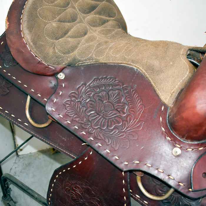 Used 16" Rider Saddle Sale Barn misc