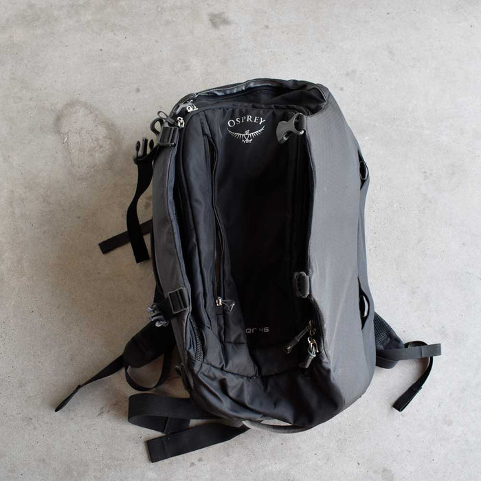Like NEW Osprey Farpoint 40 Travel Bag Sale Barn Osprey