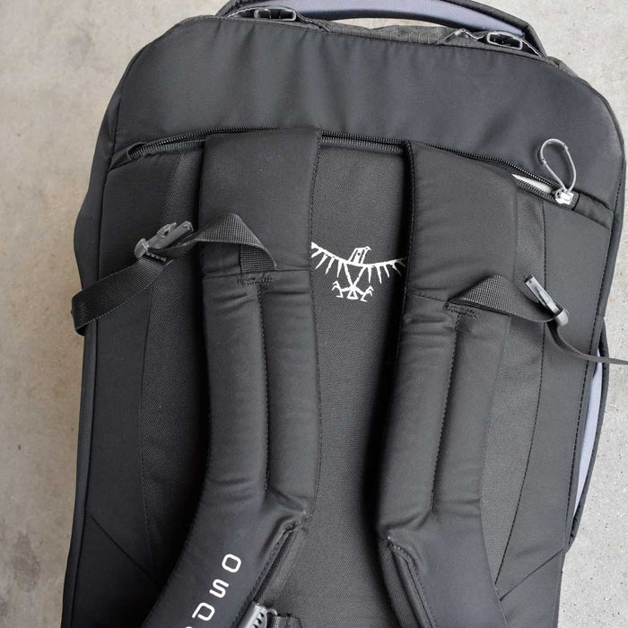 Like NEW Osprey Farpoint 40 Travel Bag Sale Barn Osprey