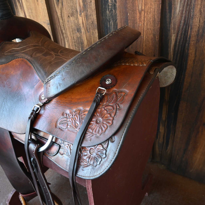 15.5" USED HEREFORD TEAM ROPING SADDLE Saddles - Used Hereford Brand Tex Tan