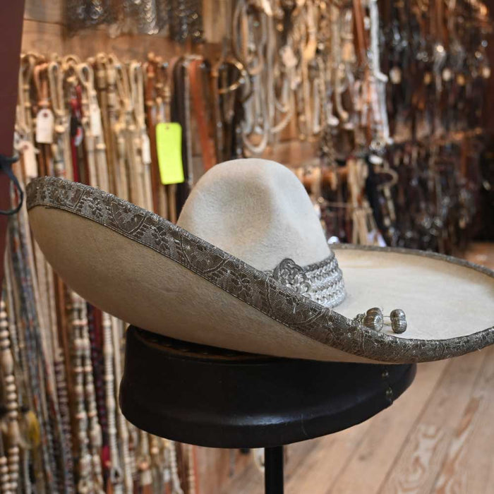 Casa Torices Guadalupe 188 Jalisco M.D.F. Vaquero Rodeo Handmade Sombrero Collectibles MISC