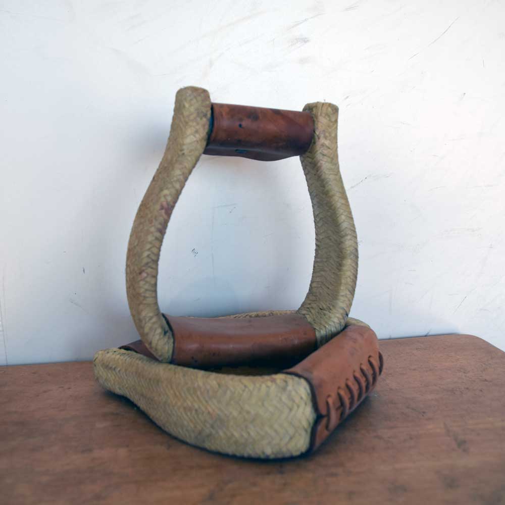 Used Rawhide Braided Flat Bottom Oxbow Stirrups Sale Barn Teskeys   