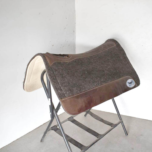 Lightly Used Relentless Saddle Pad Sale Barn RELENTLESS