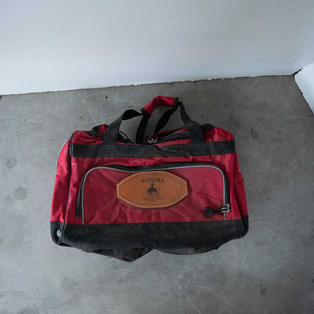 New Tack / Duffle Bag Trophy Misprint Sale Barn MISC   