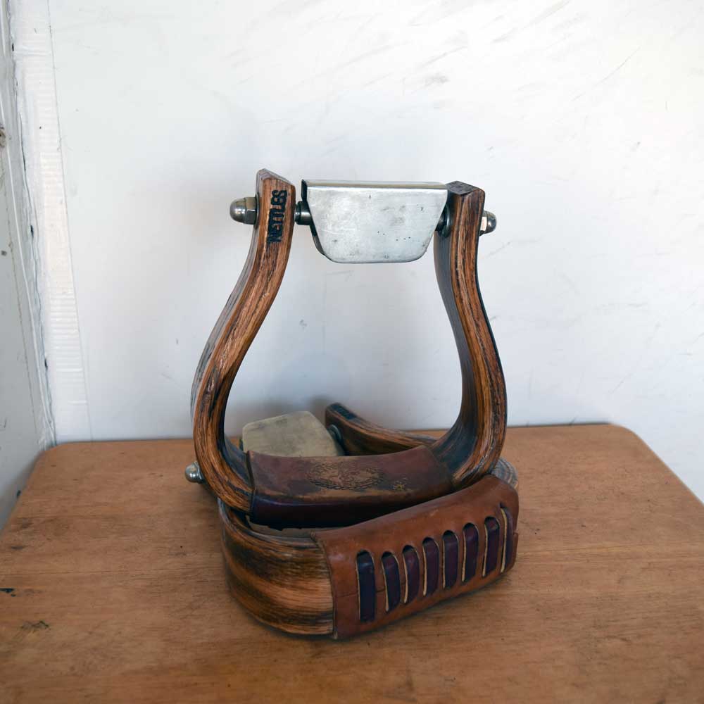 Used Nettles Wooden Stirrups with Levelers Sale Barn Teskeys   