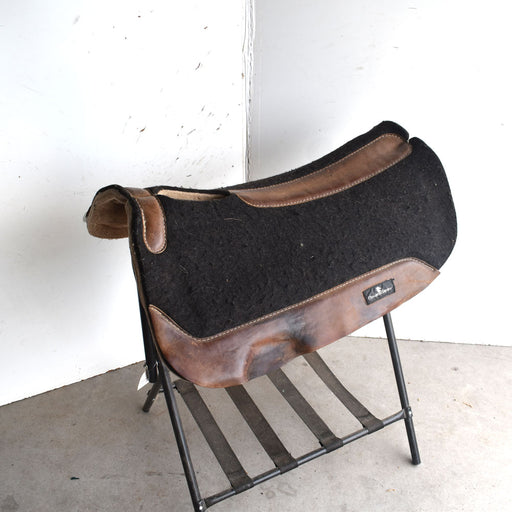 Used Classic Equine Saddle Pad Sale Barn Classic Equine