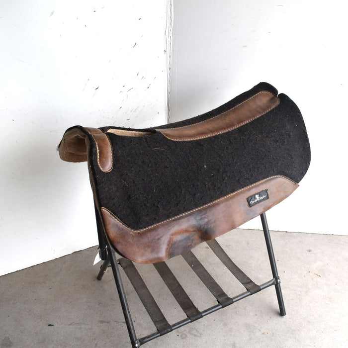 Used Classic Equine Saddle Pad Sale Barn Classic Equine