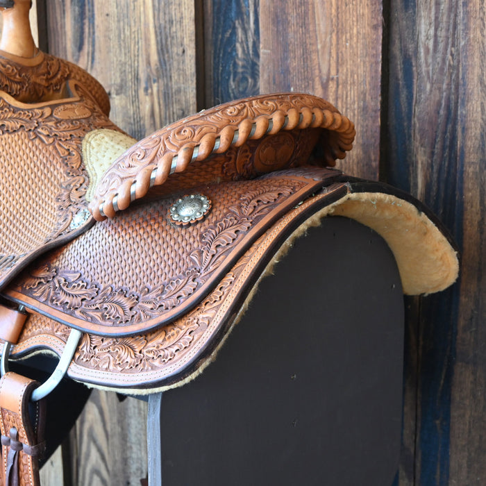 15" USED TWISTER TEAM ROPING SADDLE