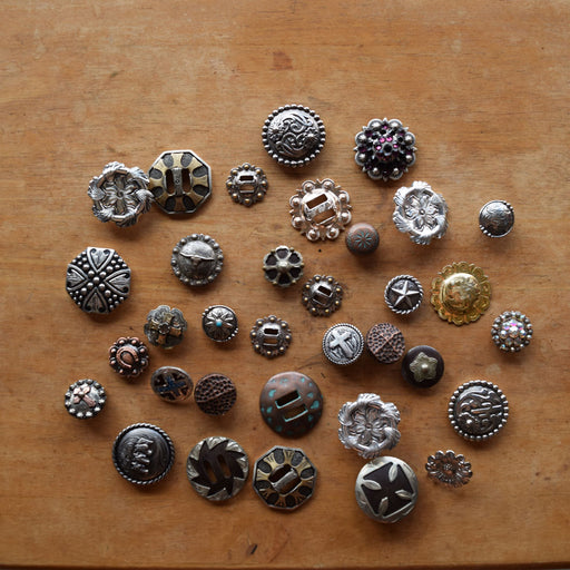 NEW Assorted Concho's Set Of 34 Sale Barn Teskey's   