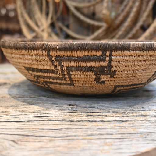 Apache Handmade Whirling Logs Basket Collectibles Teskey's