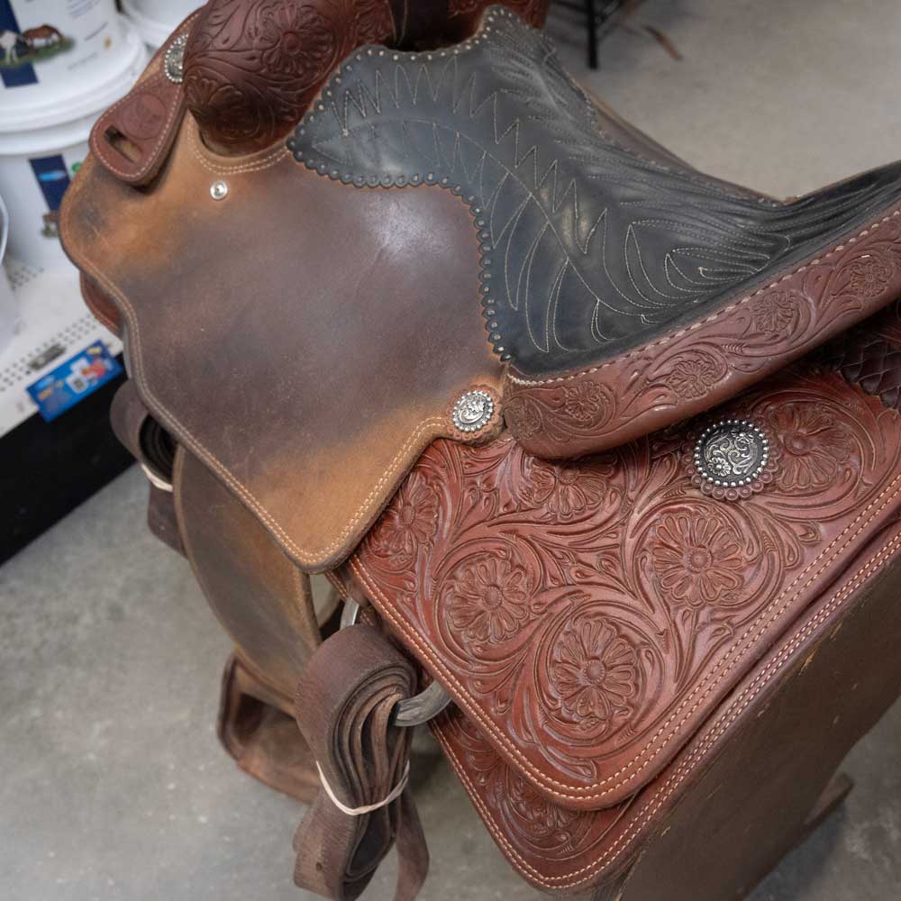 14.5" USED RELENTLESS ROPING SADDLE Teskeys