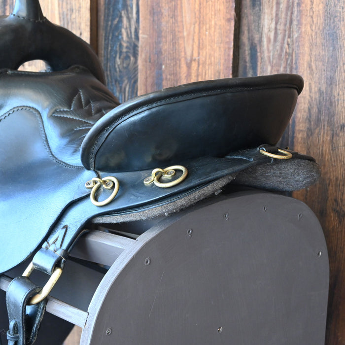 17" USED TUCKER TRAIL SADDLE