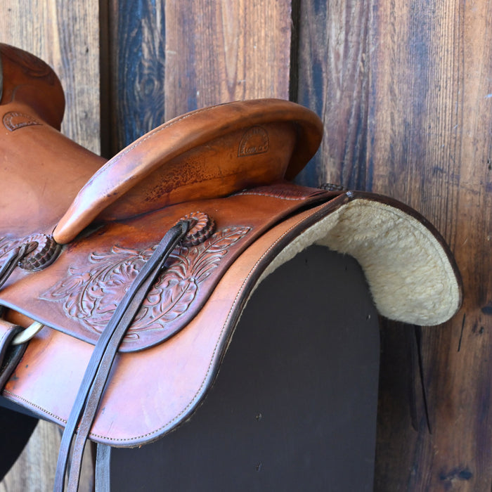 15.5" USED DELTA SADDLERY POST HORN SADDLE