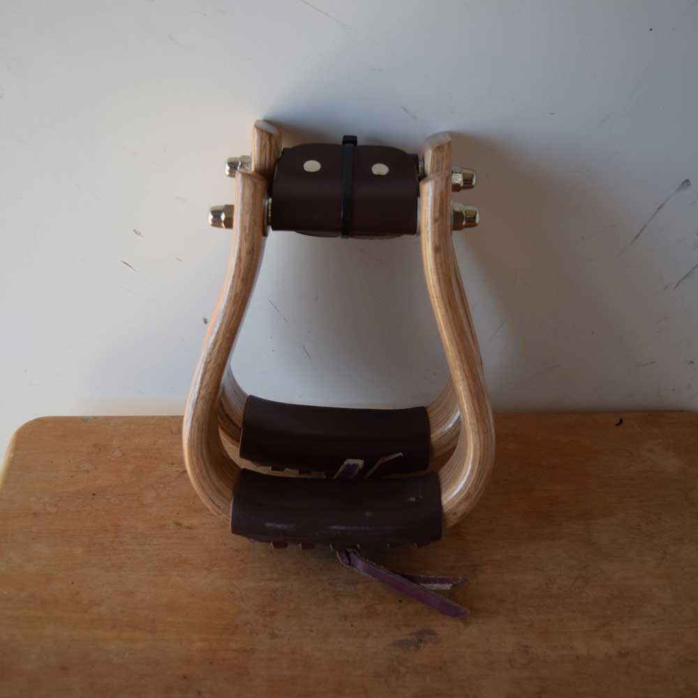 Like New Trent Ward Saddlery Wooden Stirrups Sale Barn Teskeys   