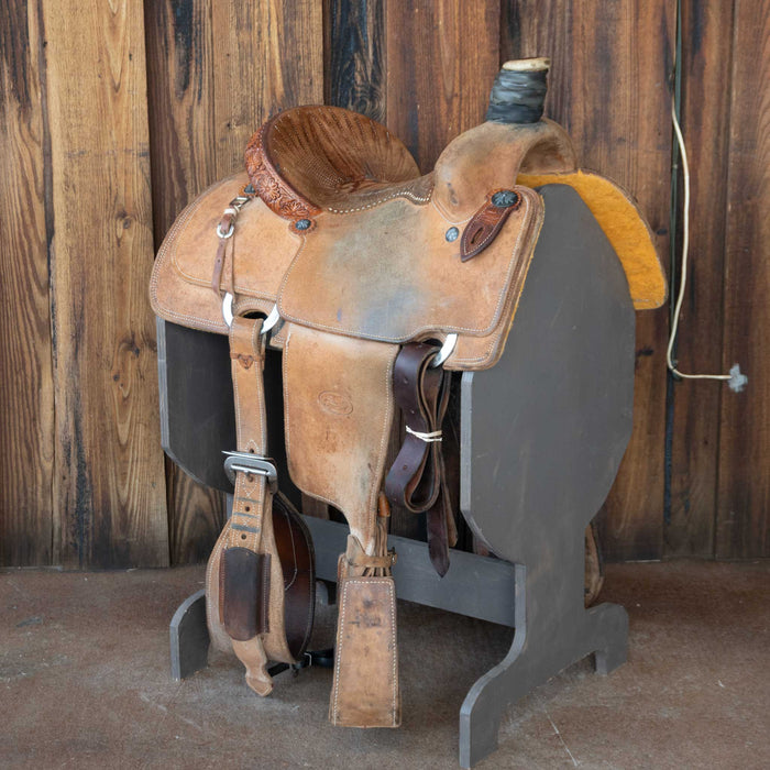 13" USED EQUI TECH TEAM ROPING SADDLE