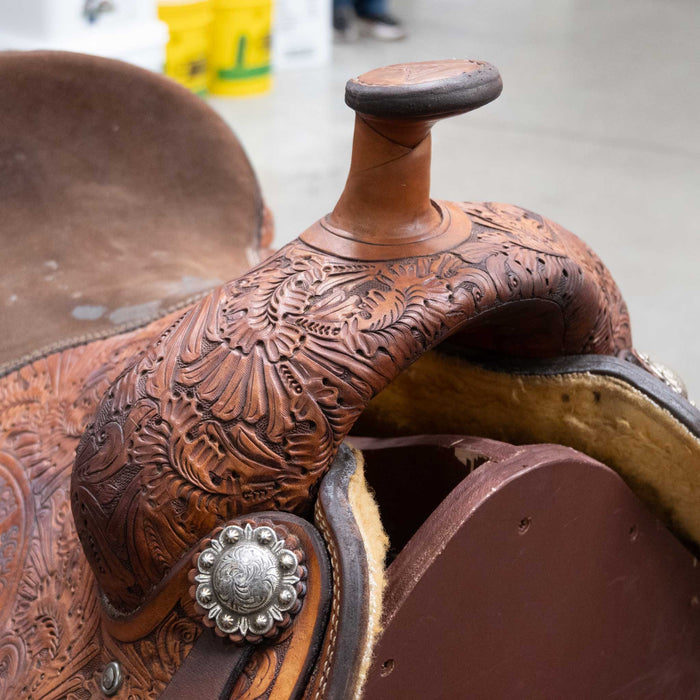 15.5" USED TWISTER TEAM ROPING SADDLE