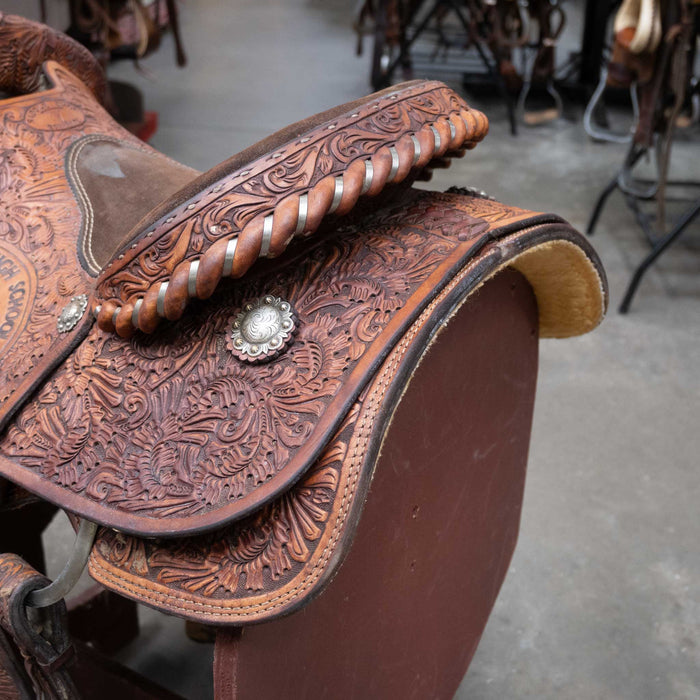 15.5" USED TWISTER TEAM ROPING SADDLE