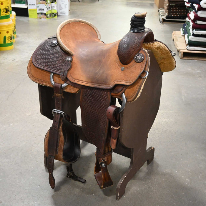 15.5" USED PATRICK SMITH TEAM ROPING SADDLE