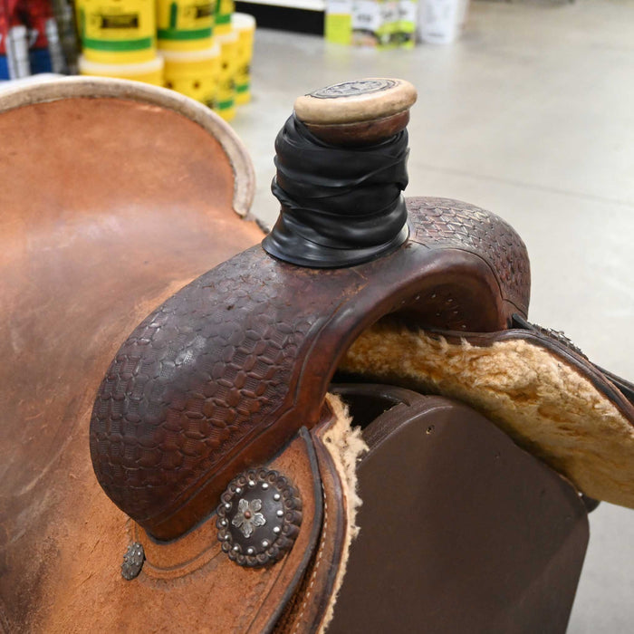 15.5" USED PATRICK SMITH TEAM ROPING SADDLE