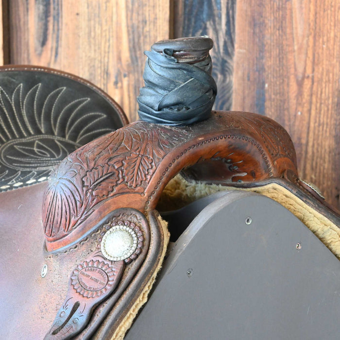 14.5" USED LARRY DUGGAN TEAM ROPING SADDLE