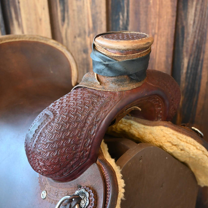 15.5" USED CRAZY W RANCH TACK POST HORN SADDLE