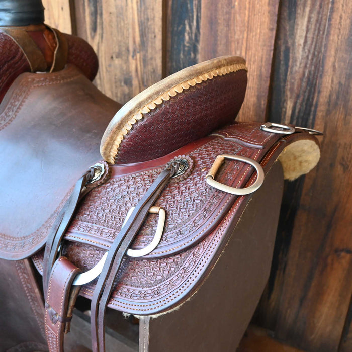 15.5" USED CRAZY W RANCH TACK POST HORN SADDLE