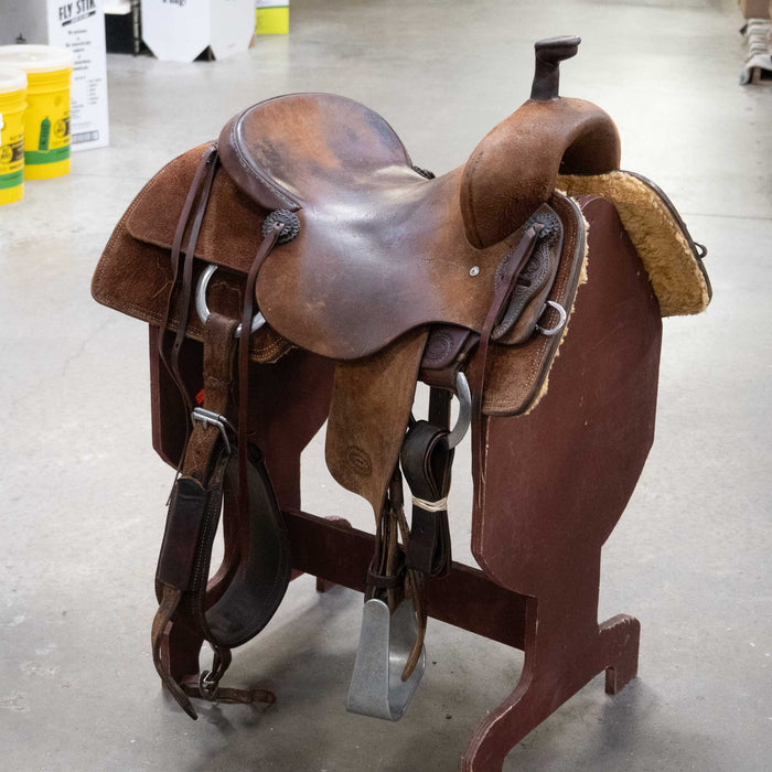 16" USED SOUTH TEXAS TACK RANCH CUTTER SADDLE